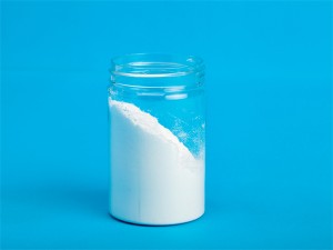 cyanuric acid pool chlorine stabilizer